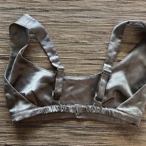 SKIMS | Women’s Silver Gray Scoop Bralette Adjustable Straps Size Medium - Picture 2 of 5